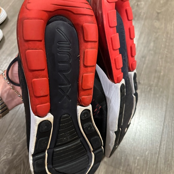 Nike sneakers - Picture 3 of 4